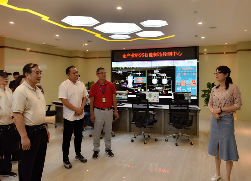 王正荣 王正荣.jpg